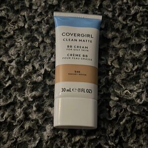 NWT Covergirl Clean Matte BB Cream 540 Medium